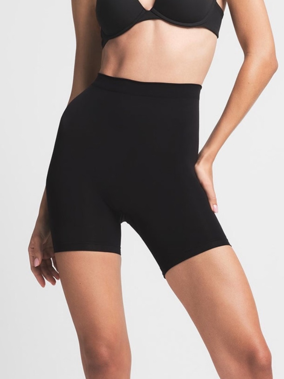 Skims Seamless Sculpt Mid Thigh Shorts black size small S